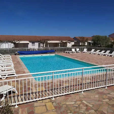 Dom wakacyjny Mini T2, 200 M De La Plage, Piscine Chauffee, Jardin
